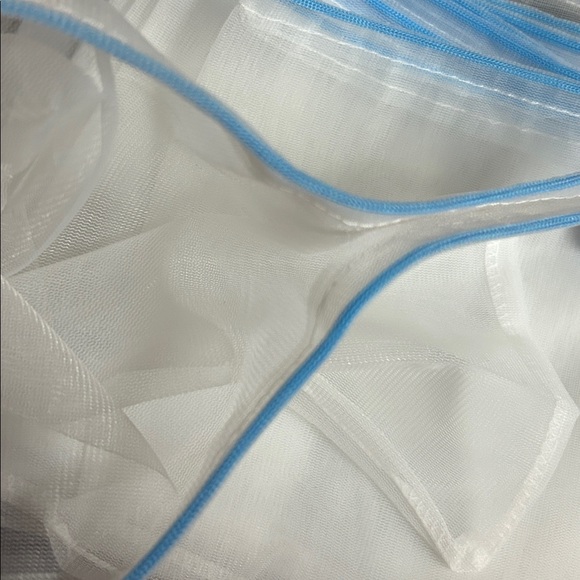 FIVE Mesh Drawstring Bags - Picture 3 of 4